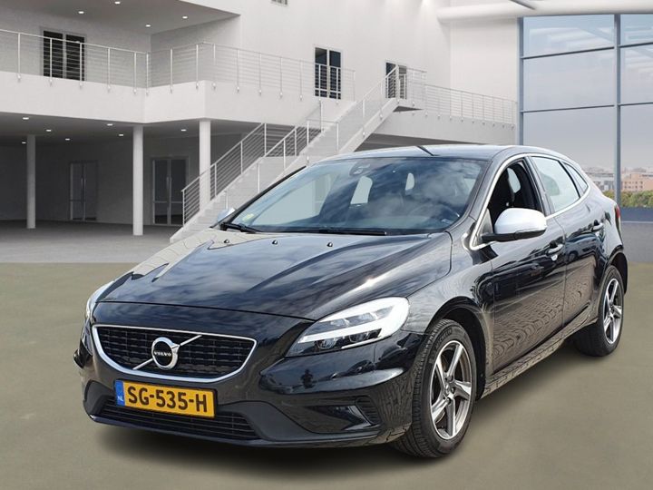 VOLVO V40 2018 yv1mv7980j2508494