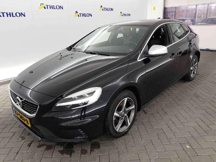 VOLVO V40 2016 yv1mv7981h2369403