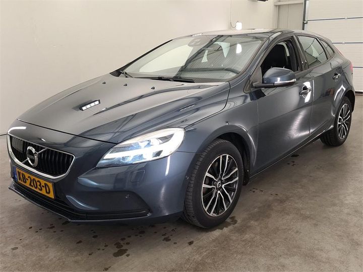 VOLVO V40 2016 yv1mv7981h2379337