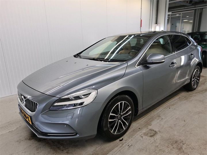 VOLVO V40 2016 yv1mv7981h2395943