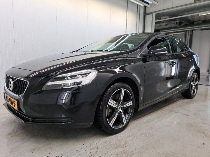 VOLVO V40 2016 yv1mv7981h2402400