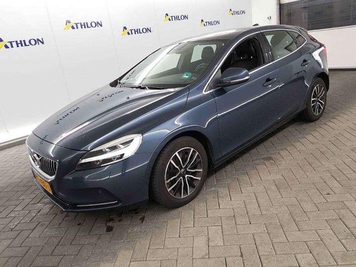 VOLVO V40 2016 yv1mv7981h2403691