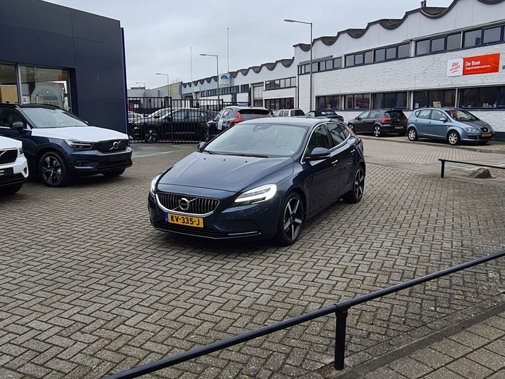 VOLVO V40 2016 yv1mv7981h2406558