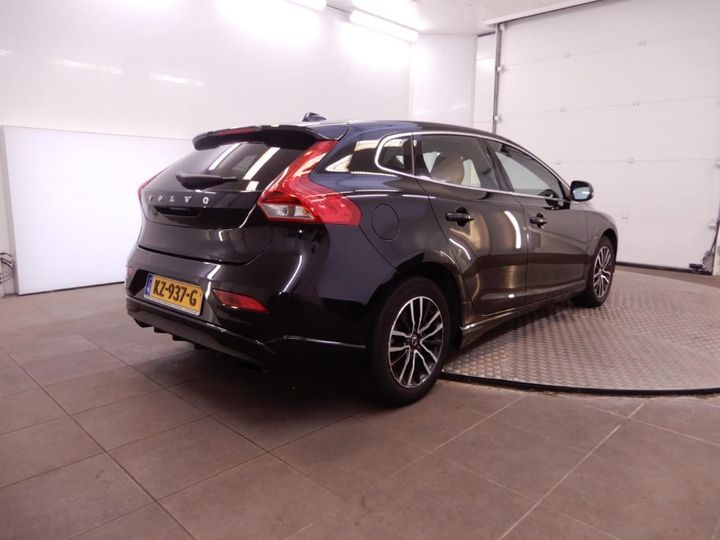 VOLVO V40 2016 yv1mv7981h2409865