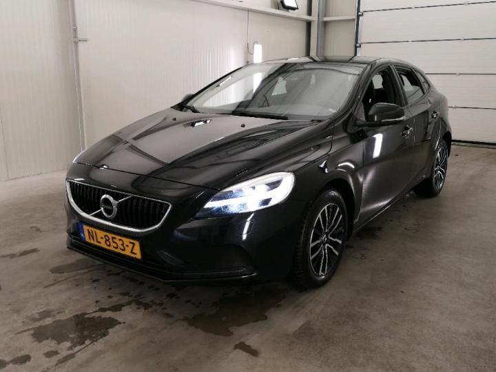 VOLVO V40 2017 yv1mv7981h2423204