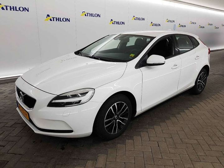 VOLVO V40 2017 yv1mv7981h2434439