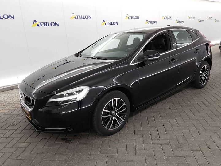 VOLVO V40 2017 yv1mv7981h2438694