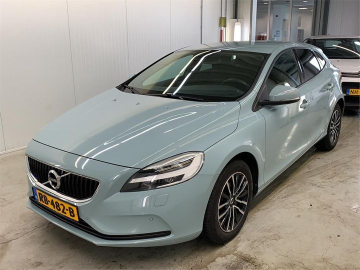 VOLVO V40 2017 yv1mv7981j2465178