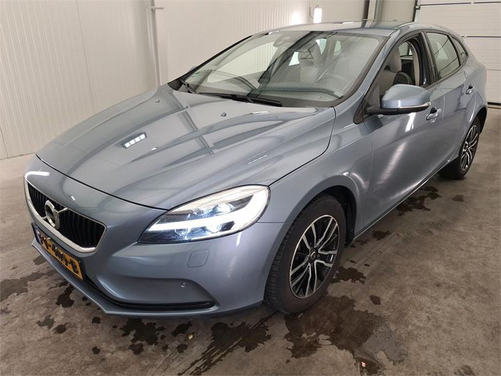 VOLVO V40 2017 yv1mv7981j2465365