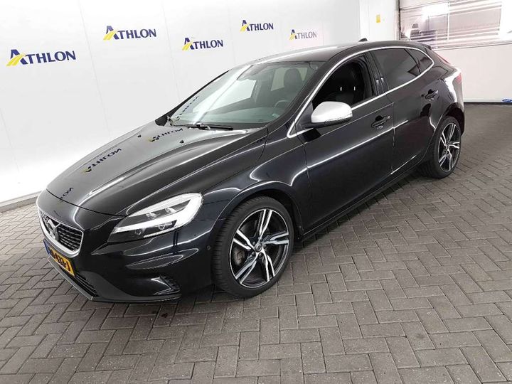 VOLVO V40 2017 yv1mv7981j2472573