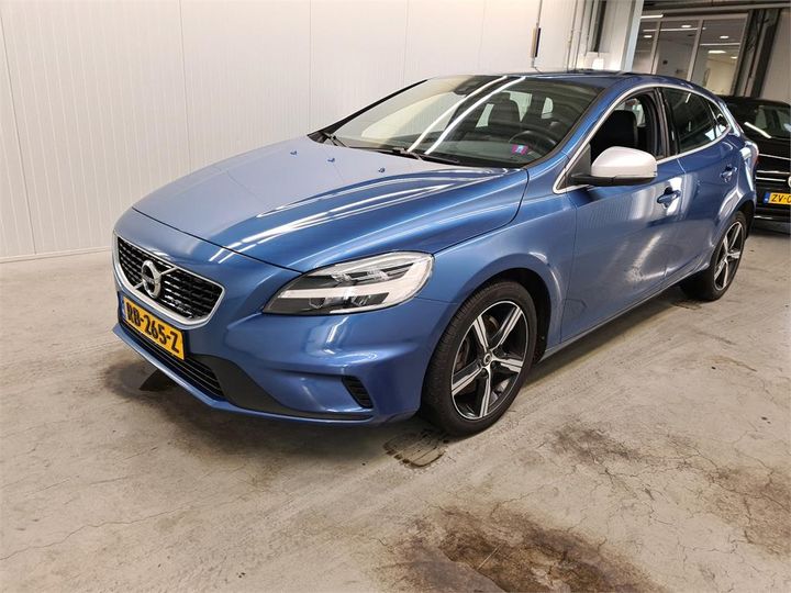 VOLVO V40 2017 yv1mv7981j2475645