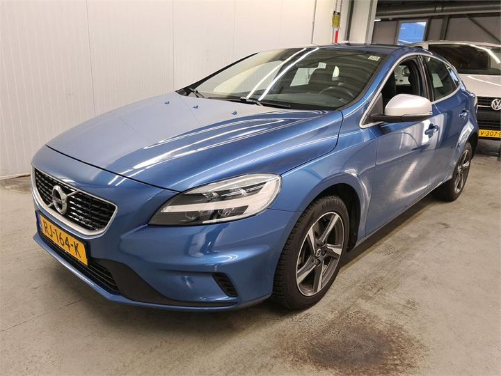 VOLVO V40 2017 yv1mv7981j2484290