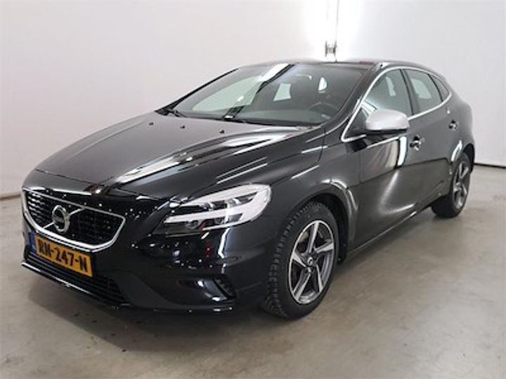 VOLVO V40 2018 yv1mv7981j2486635