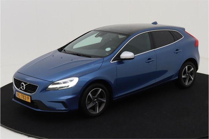 VOLVO V40 2018 yv1mv7981j2491229