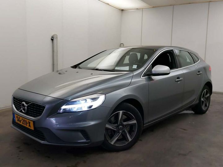 VOLVO V40 2018 yv1mv7981j2492815