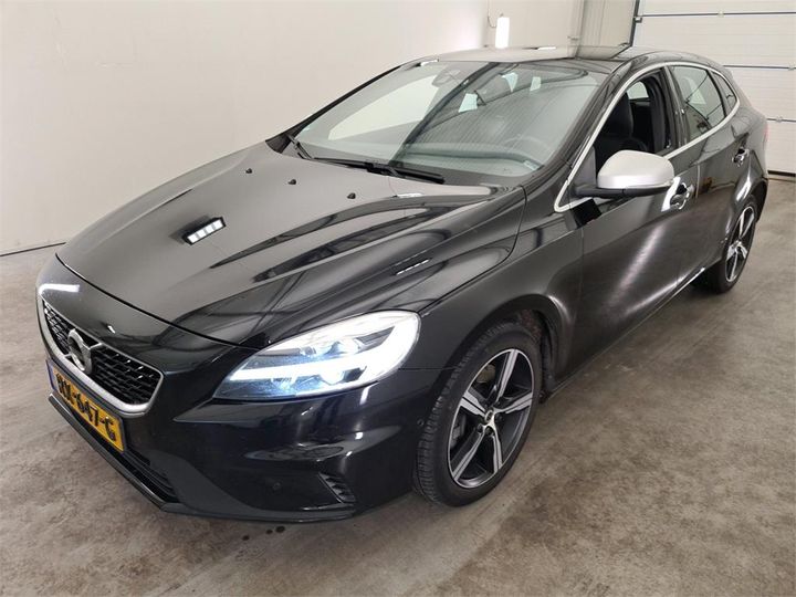 VOLVO V40 2018 yv1mv7981j2494517