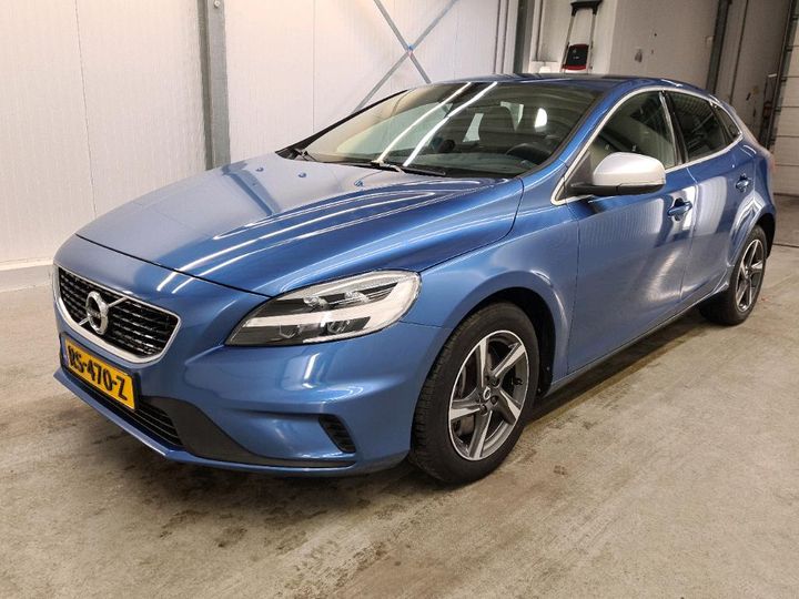 VOLVO V40 2018 yv1mv7981j2495217