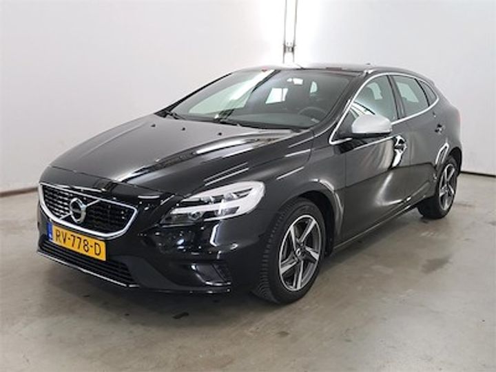 VOLVO V40 2018 yv1mv7981j2496856