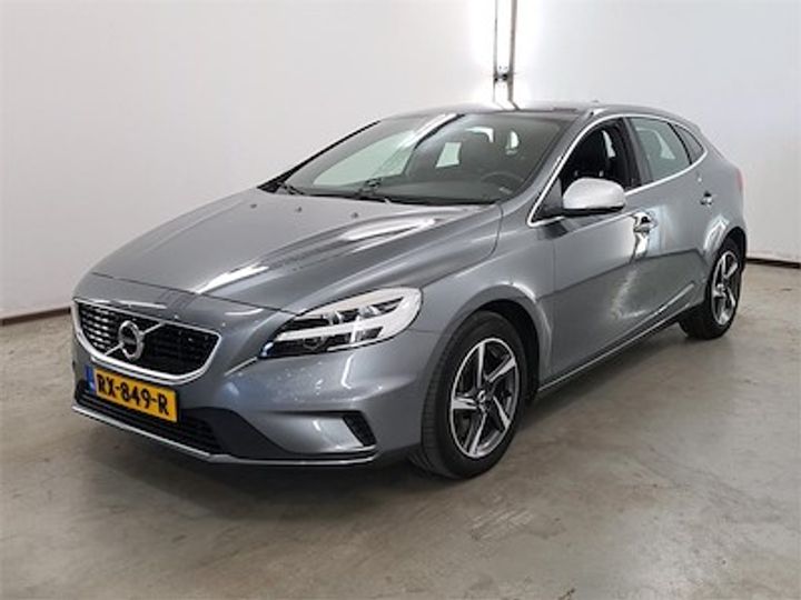 VOLVO V40 2018 yv1mv7981j2504861