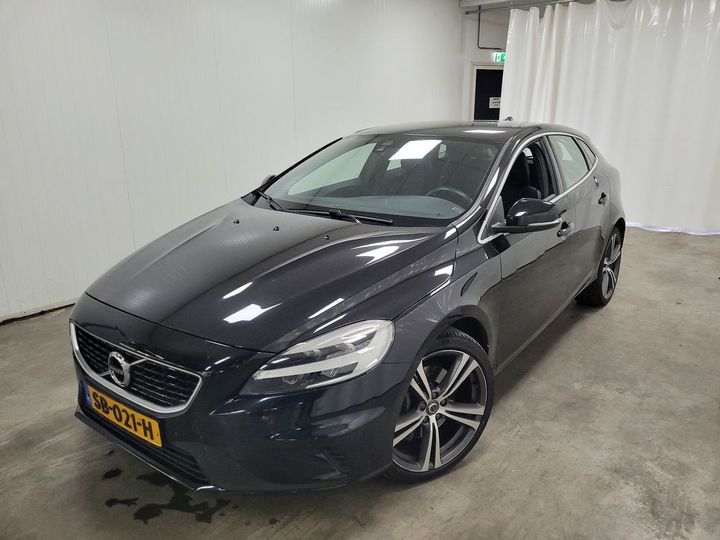 VOLVO V40 2018 yv1mv7981j2506881