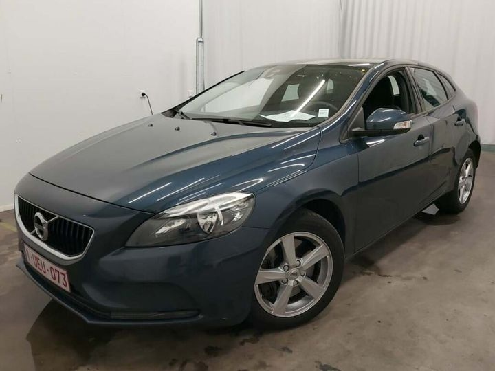 VOLVO V40 2018 yv1mv7981j2513677