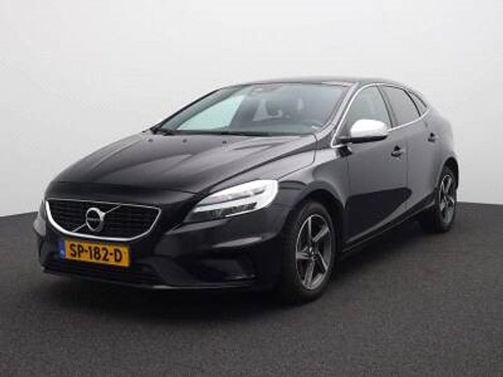 VOLVO V40 2018 yv1mv7981j2515389