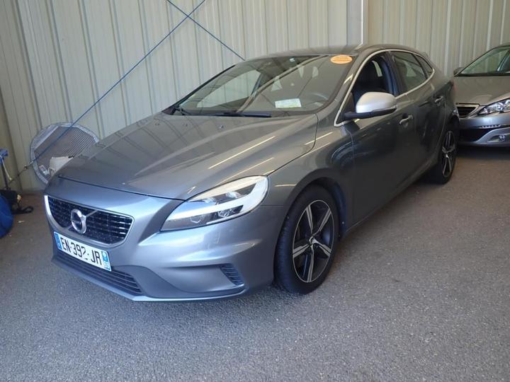 VOLVO V40 2017 yv1mv79l0j2450695