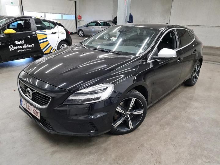 VOLVO V40 2017 yv1mv79l0j2464746