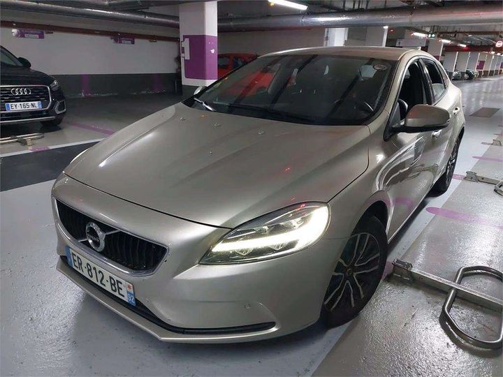 VOLVO V40 2017 yv1mv79l1j2470142