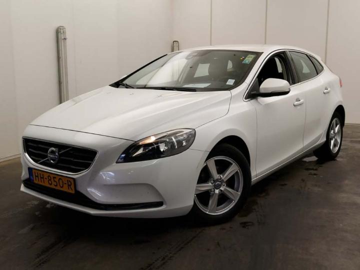 VOLVO V40 2015 yv1mv7y31g2309036