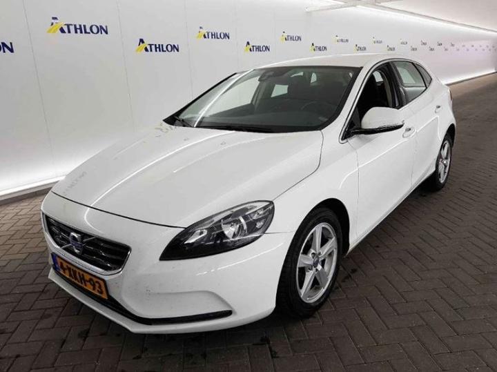 VOLVO V40 2014 yv1mv8431f2189979