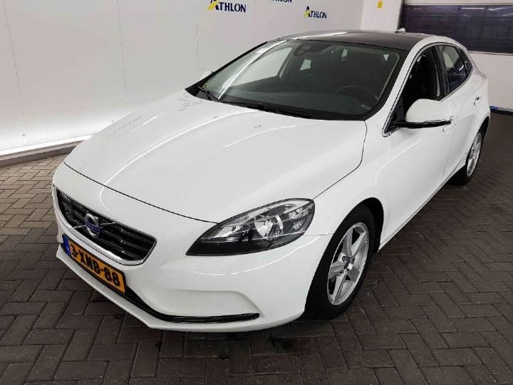 VOLVO V40 2014 yv1mv8431f2193199