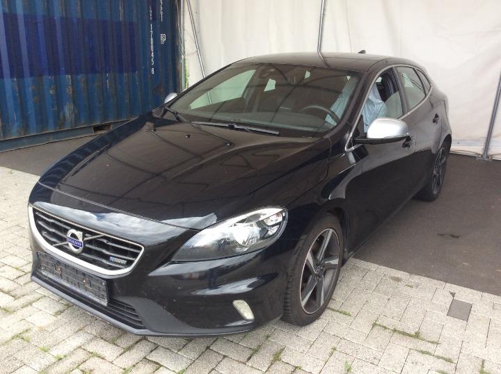 VOLVO V40 HATCHBACK 2014 yv1mv846be2152339