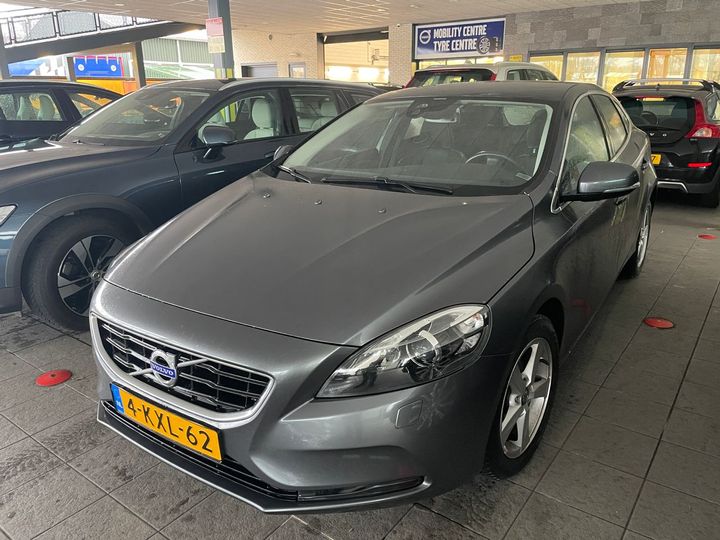 VOLVO V40 2012 yv1mv8481d2015004