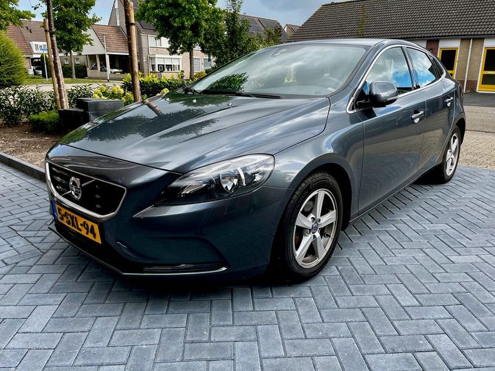 VOLVO V40 2013 yv1mv8481e2114888