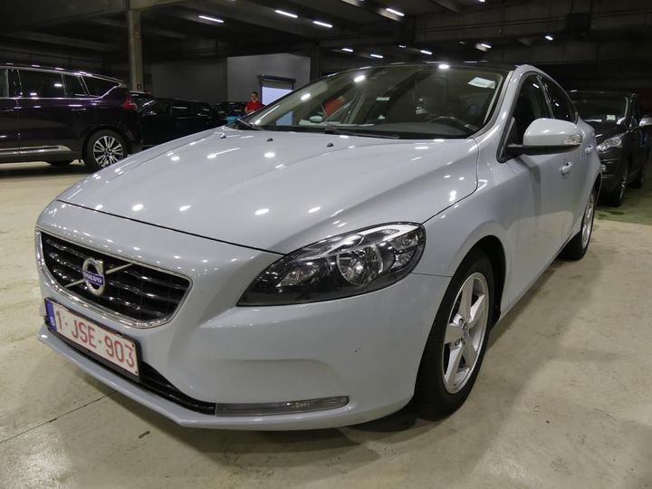 VOLVO V40 2015 yv1mv8481f2230094