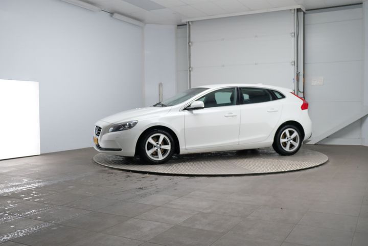 VOLVO V40 2015 yv1mv8481f2231169