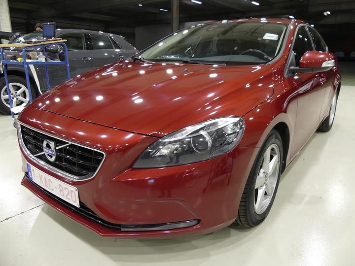 VOLVO V40 2015 yv1mv8481f2241319