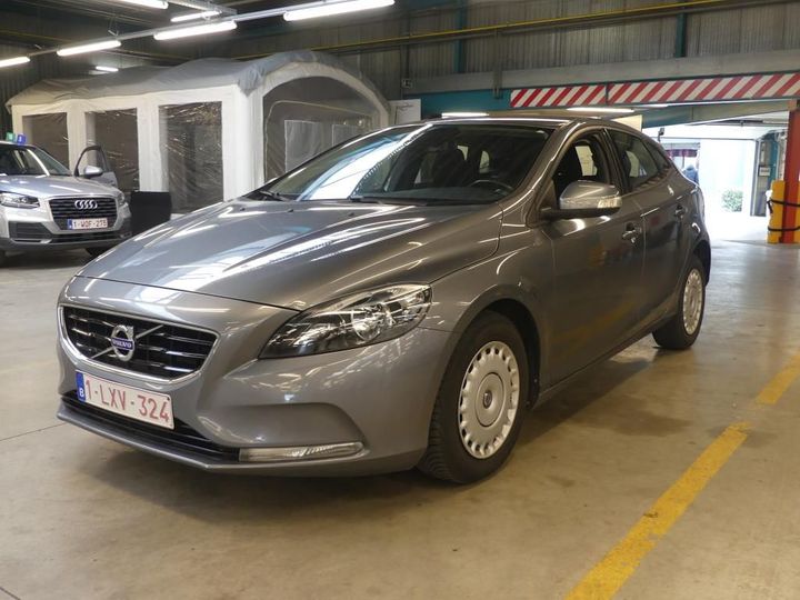 VOLVO V40 2015 yv1mv8481f2242357