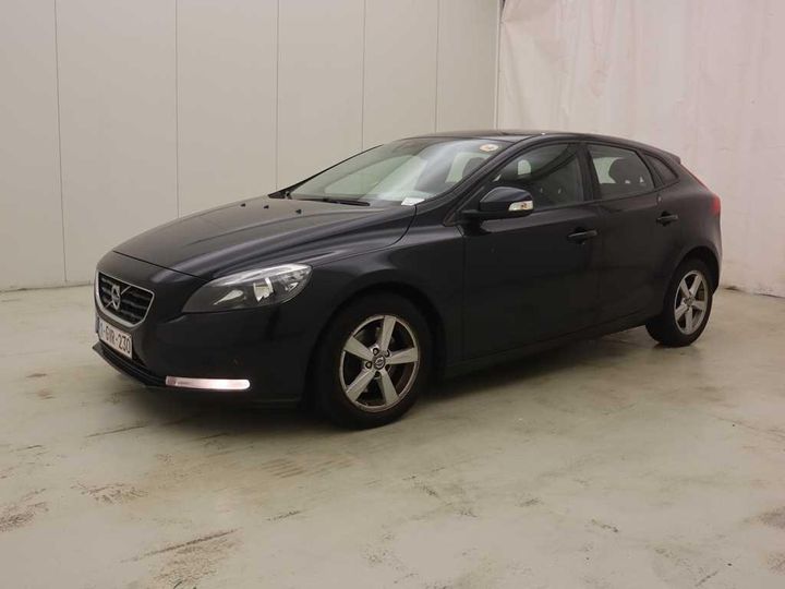 VOLVO V40 2014 yv1mv848be2157696