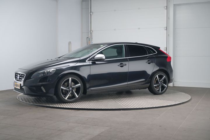 VOLVO V40 2014 yv1mva851f2178840