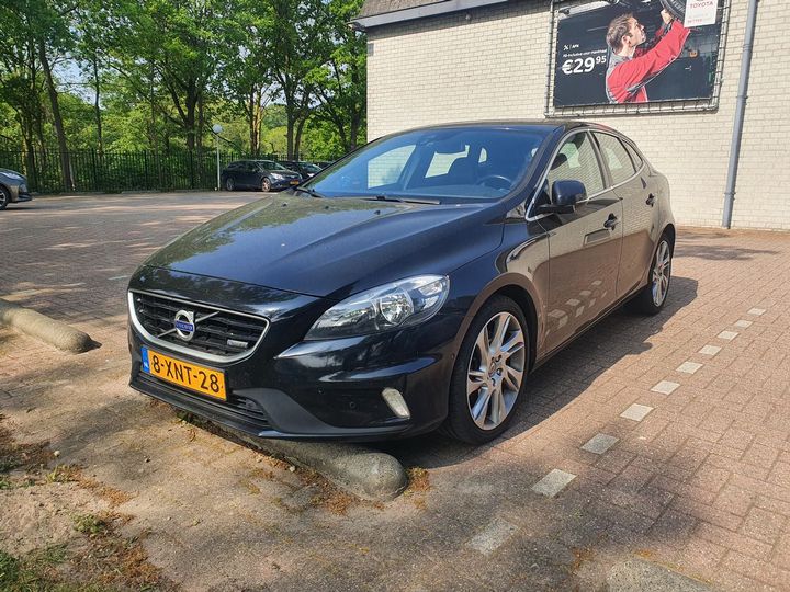 VOLVO V40 2014 yv1mva851f2197955