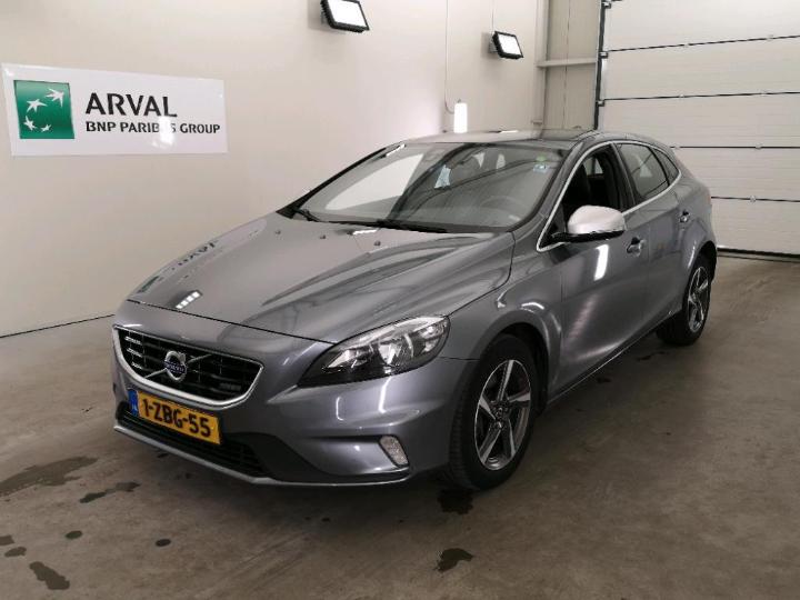 VOLVO V40 2014 yv1mva851f2198799