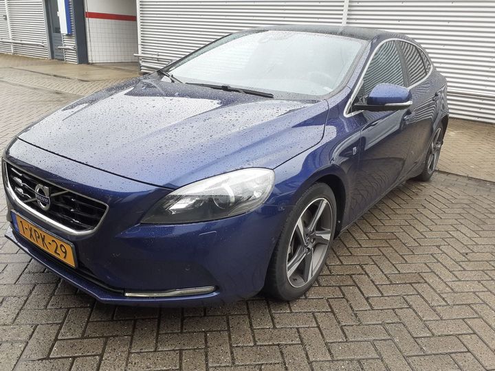 VOLVO V40 2014 yv1mva851f2199591