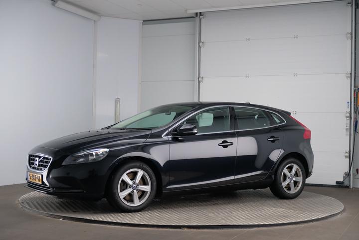 VOLVO V40 2014 yv1mva851f2217789