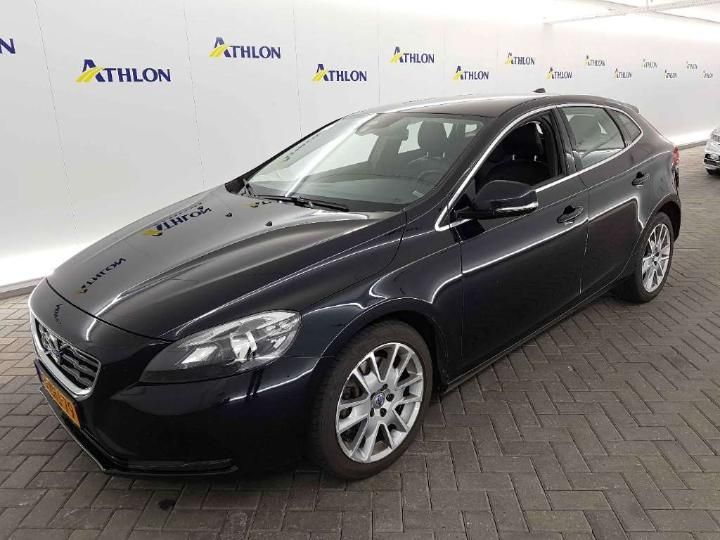 VOLVO V40 2014 yv1mva851f2222354