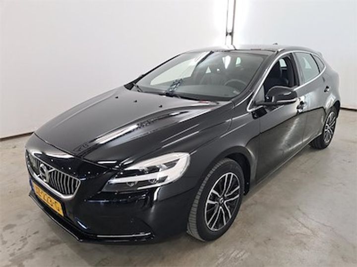 VOLVO V40 2016 yv1mva881h2376306