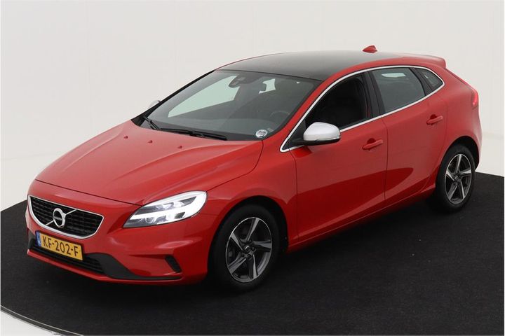 VOLVO V40 2016 yv1mva881h2380248