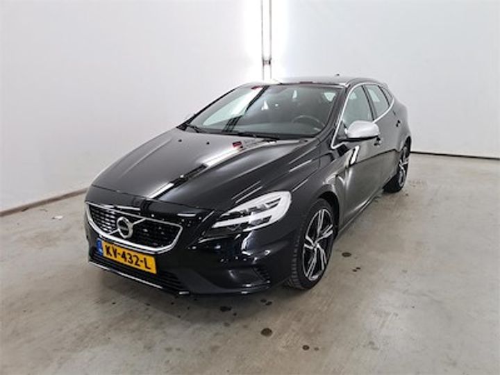 VOLVO V40 2016 yv1mva881h2400419