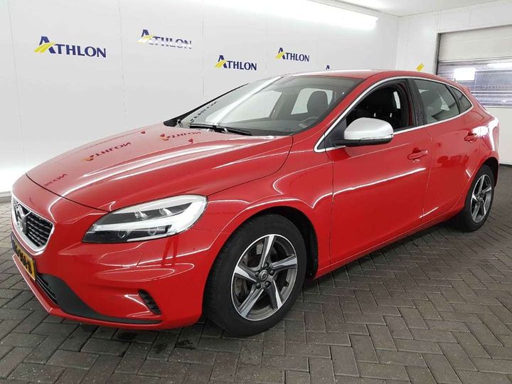 VOLVO V40 2017 yv1mva881h2434406